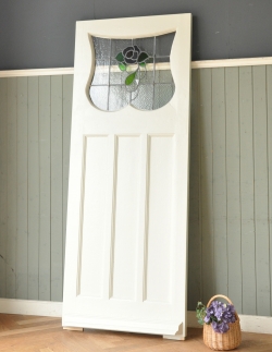 アンティーク家具 その他 アンティーク家具 赤い薔薇のステンドグラスが付いた、ペイント仕上げのアンティーク ステンドグラス ドア