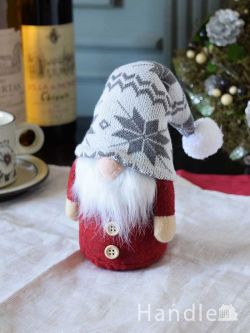 北欧のクリスマス人形、ノルディック柄の帽子を被った妖精トムテのオブジェ（白）