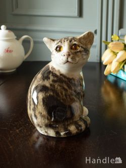 インテリア雑貨 オブジェインテリア イギリスから届いた手作りの猫、陶磁器で出来たウィンスタンレイキャット（WINSTANLEY CAT）