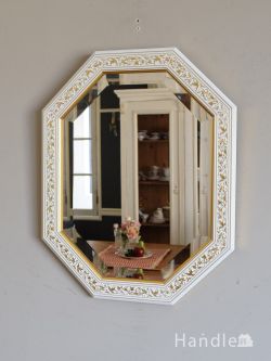 インテリア雑貨 鏡おしゃれ イタリアから届いたおしゃれな壁掛け鏡、枠の装飾が豪華な白いウォールミラー（ホワイト）