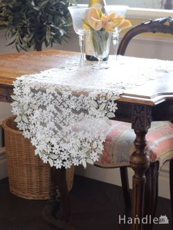 インテリア雑貨 ランチョンマット・クロス フレンチアンティーク調のテーブルランナー、手刺繍風のお花のレースが華やかなテーブルセンター 35x90
