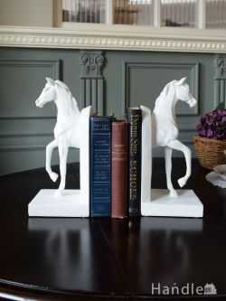 インテリア雑貨 オブジェインテリア 凛々しい馬がお気に入りの本を支える、アンティーク調のおしゃれなブックエンド（WH）