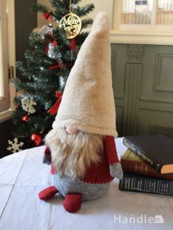 北欧のクリスマス雑貨、ベージュの帽子を被った妖精トムテの人形（BE）