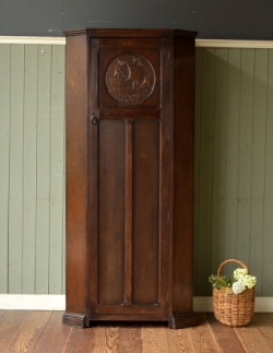 アンティーク家具  英国スタイルのアンティーク家具、オーク材のワードローブ