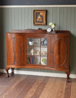 アンティーク家具  贅沢なアンティーク家具、ガラス戸も付いたブックケース（本棚）