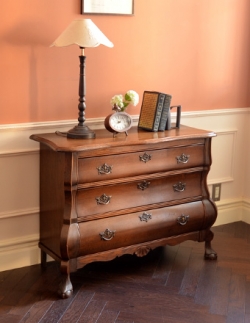 アンティーク家具  フランスのアンティーク家具、ワイドタイプのフレンチチェスト