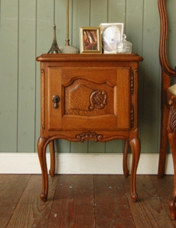 アンティーク家具  アンティーク ナイト テーブル