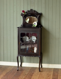 アンティーク家具 アンティークのキャビネット 1910年代のアンティーク英国家具、可愛いミュージックキャビネット