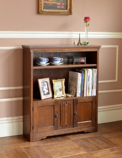 アンティーク家具  イギリスのアンティークの収納家具、本の収納に使えるシェルフ