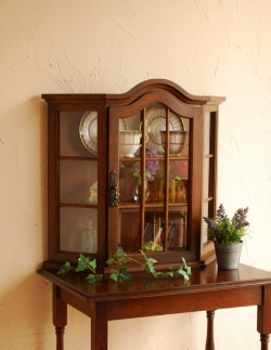 アンティーク家具 アンティークのキャビネット 美しいアンティークの南仏家具、オーク材の小さなウォールガラスキャビネット