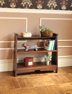 アンティーク家具 マガジンラックおしゃれ どこでも使える小さなアンティークの収納家具、マガジンラック