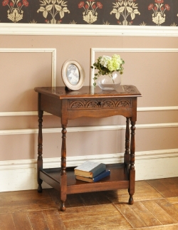 アンティーク家具 アンティークコンソールテーブル 英国らしい上品なアンティーク家具、コンソールテーブル