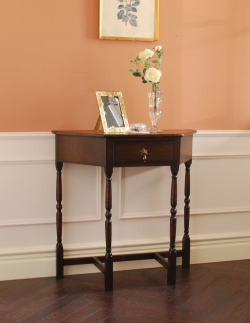 アンティーク家具 アンティークコンソールテーブル アンティークのコンソールテーブル、玄関に置ける英国のアンティーク家具