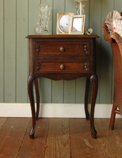 アンティーク家具  アンティーク ナイト テーブル
