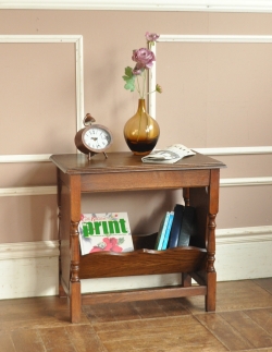 アンティーク家具 マガジンラックおしゃれ イギリスの小さなアンティーク家具、新聞を入れる木製のマガジンラック