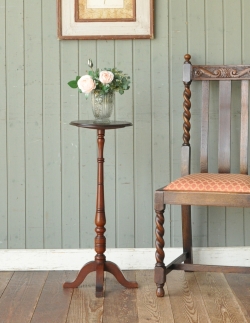 アンティーク家具 オケージョナルテーブル イギリスの小さなアンティーク家具、丸い天板のオケージョナルテーブル