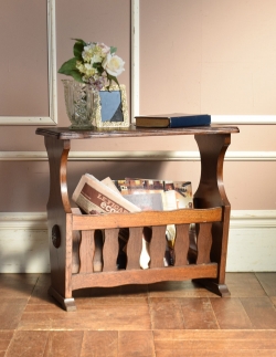 アンティーク家具 マガジンラックおしゃれ シンプルで便利なイギリスのアンティーク家具、テーブル付マガジンラック