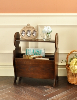 アンティーク家具 マガジンラックおしゃれ 本の収納、サイドテーブルにもなるアンティークのマガジンラック