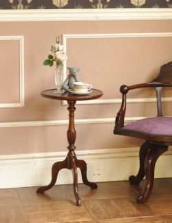 アンティーク家具 オケージョナルテーブル イギリスのアンティーク家具、上品なマホガニー材のワインテーブル