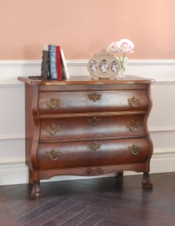 アンティーク家具 アンティークのチェスト どこでも置ける小ぶりなサイズ、オーク材のアンティークチェスト（コモード）