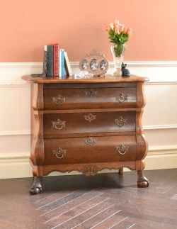アンティーク家具 アンティークのチェスト エレガントなアンティークフレンチスタイルの家具、小さい３段チェスト（コモード）