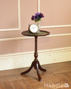 アンティーク家具 アンティークのテーブル 初めてのアンティーク家具にオススメ、グリーンの革張りのワインテーブル