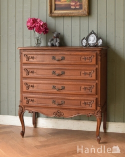 アンティーク家具 アンティークのチェスト フランスのアンティークチェスト、優雅な猫脚のドロワー