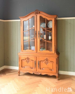 アンティーク家具 アンティークのキャビネット フランスのエレガントなアンティーク家具、食器棚や本棚にもなるガラスキャビネット