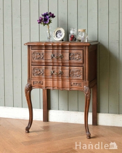 アンティーク家具 アンティークのチェスト 南仏スタイルのキレイなアンティーク家具、小さな２段スモールチェスト