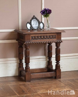 アンティーク家具 アンティークのキャビネット フランス輸入のアンティーク家具、彫りがキレイなソーイングボックス