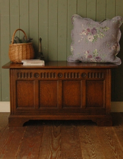 アンティーク家具  アンティーク コファー（ベンチ）