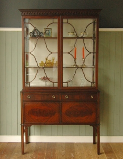 アンティーク家具  1940年代のアンティーク キャビネット