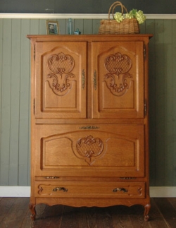 アンティーク家具 1930年代のアンティーク キャビネット