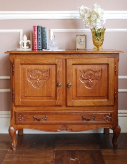 アンティーク家具  1930年代のアンティーク キャビネット