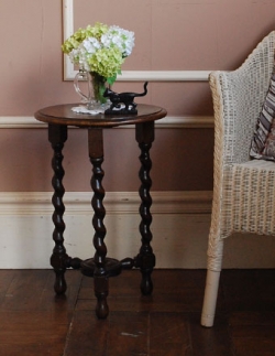 アンティーク家具  1930年代のアンティーク オケージョナル テーブル