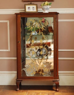 アンティーク家具 1940年代のアンティーク ガラス キャビネット