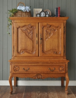 アンティーク家具 1930年代のアンティーク キャビネット