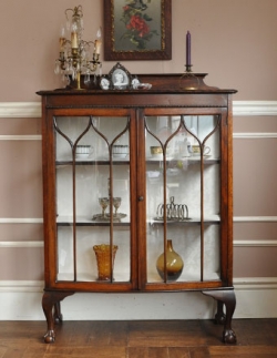 アンティーク家具  1930年代のアンティーク ガラス キャビネット