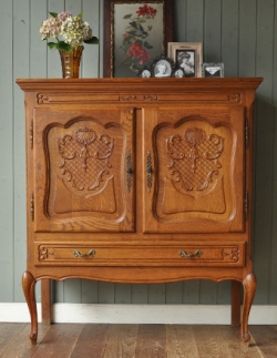 アンティーク家具  1930年代のアンティーク キャビネット