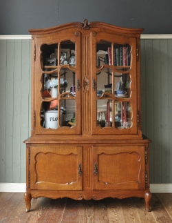 アンティーク家具  1930年代のアンティーク キャビネット