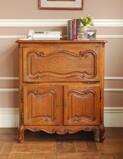 アンティーク家具  1930年代のアンティーク キャビネット