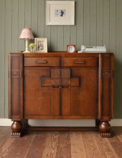 アンティーク家具  1930年代のアンティーク サイドボード