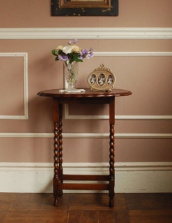 アンティーク家具  1920年代のアンティーク オケージョナルテーブル