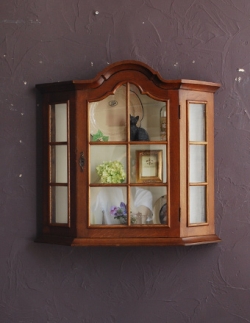 アンティーク家具  フランスのアンティーク家具、ウォールキャビネット（壁付け棚）