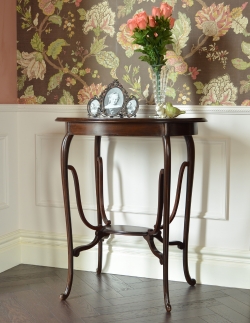 アンティーク家具 オケージョナルテーブル マホガニー材の高級感がある英国家具、オケージョナルテーブル