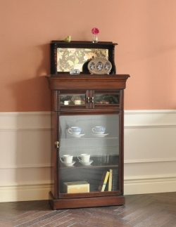 アンティーク家具 アンティークのキャビネット アンティークのキレイな英国家具、マホガニー材のペディスタルカップボード