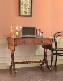 アンティーク家具 アンティークのデスク・書斎机 英国のアンティーク家具、木目が美しいバタフライテーブル(デスク)