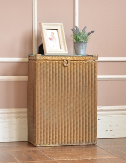 アンティーク家具 ブランケットボックス・収納ボックス アンティークのロイドルーム家具、大人っぽいゴールド色のランドリーボックス