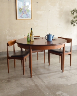 アンティーク家具 食卓テーブル 北欧テイストのフレスコシリーズ、伸張式のG-planのダイニングテーブル