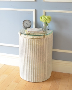 アンティーク家具 ブランケットボックス・収納ボックス アンティークのロイドルーム家具、壁にピタッと付けられるのガラス天板付きのランドリーボックス